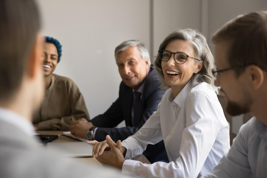 Between Cognitive Resilience and Humor